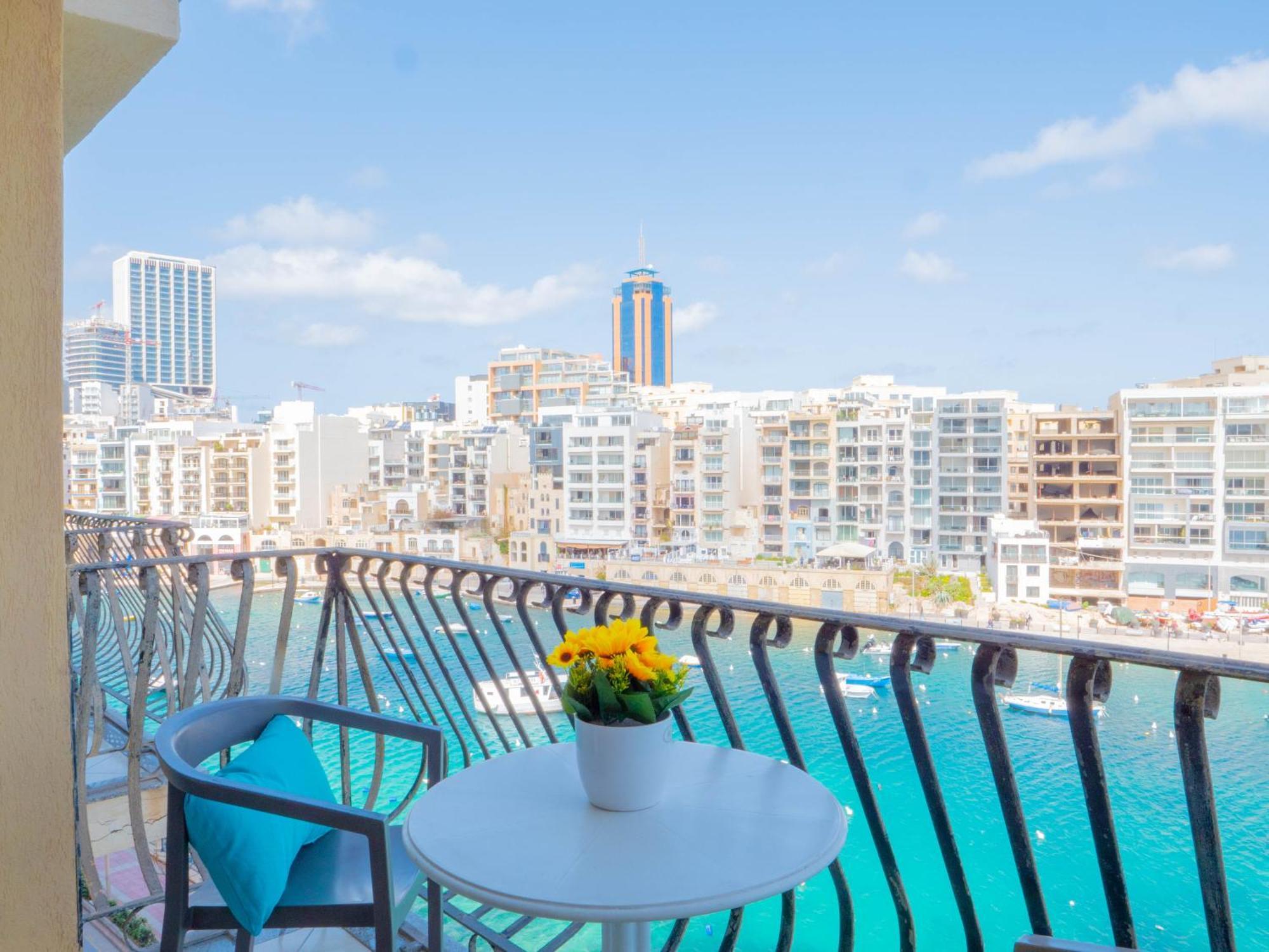 Morina Court - Seaview Apartments And Penthouse In St Julians By Shortletsmalta Saint Julian's Bagian luar foto
