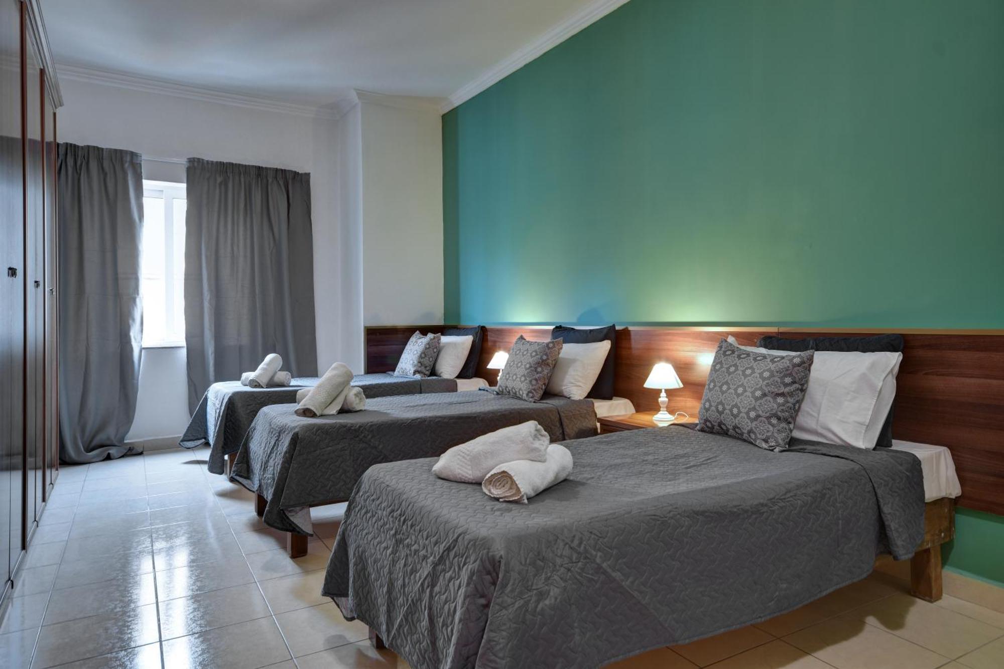 Morina Court - Seaview Apartments And Penthouse In St Julians By Shortletsmalta Saint Julian's Bagian luar foto