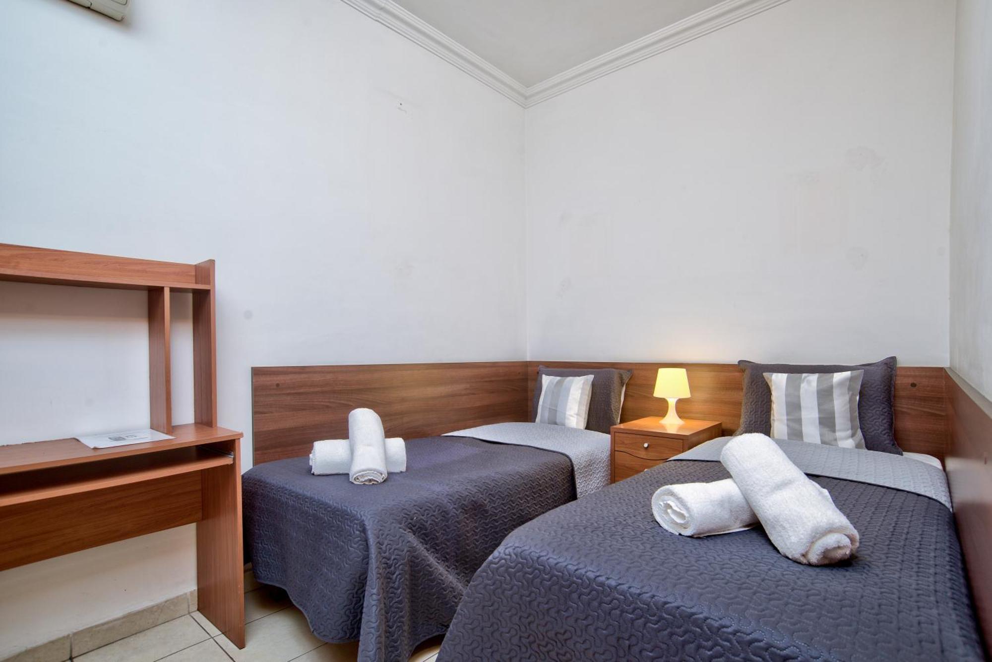 Morina Court - Seaview Apartments And Penthouse In St Julians By Shortletsmalta Saint Julian's Bagian luar foto