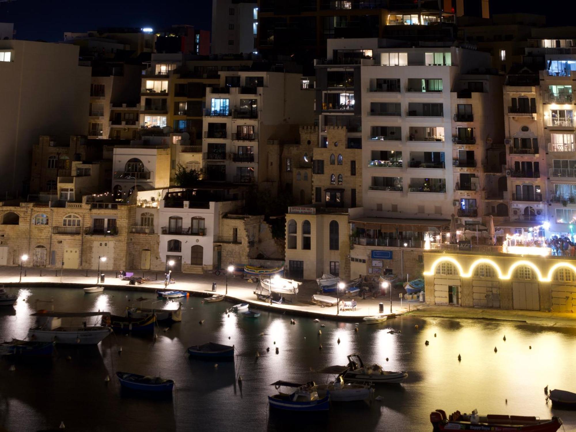 Morina Court - Seaview Apartments And Penthouse In St Julians By Shortletsmalta Saint Julian's Bagian luar foto